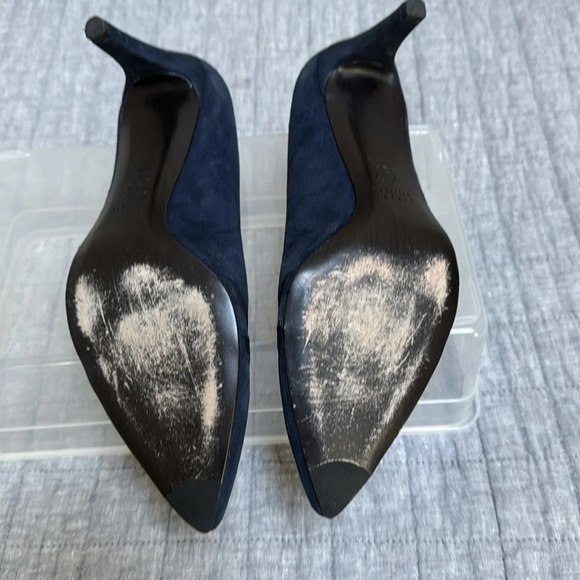Stuart Weitzman navy suede pumps size 9 M - Picture 4 of 8